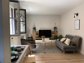 Amiens Saint-Leu Cathedral 1 bedroom and 1 sofa bed cocooning family business trip quai Belu